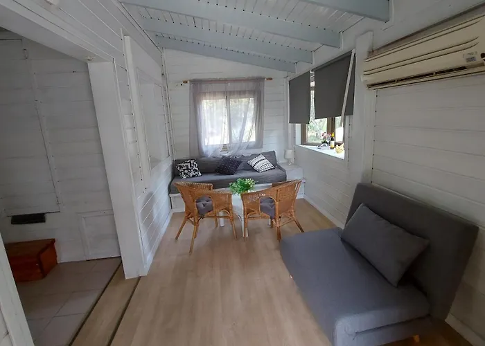 Pundak Guesthouse