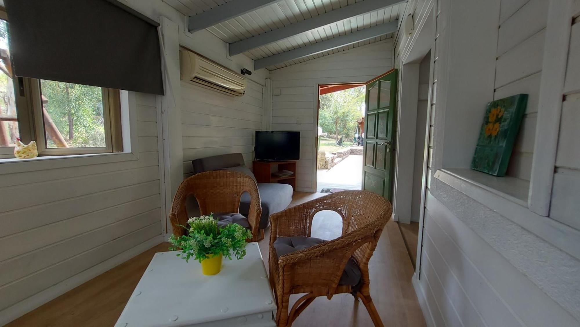Pundak Lodge *